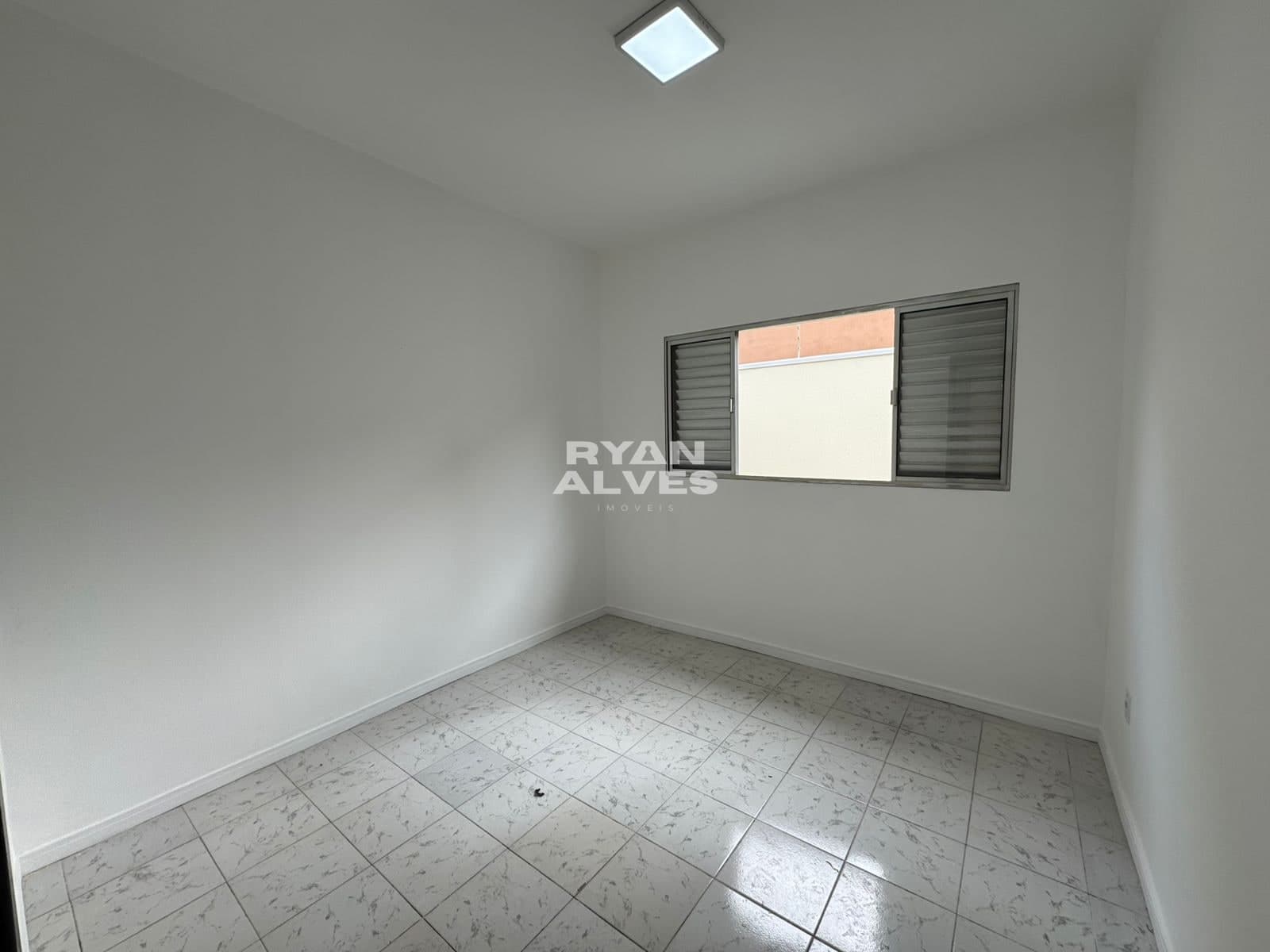 Casa térrea a venda em César de Souza | 236m² | 3 dormitórios | Edícula -  R$ 750 mil