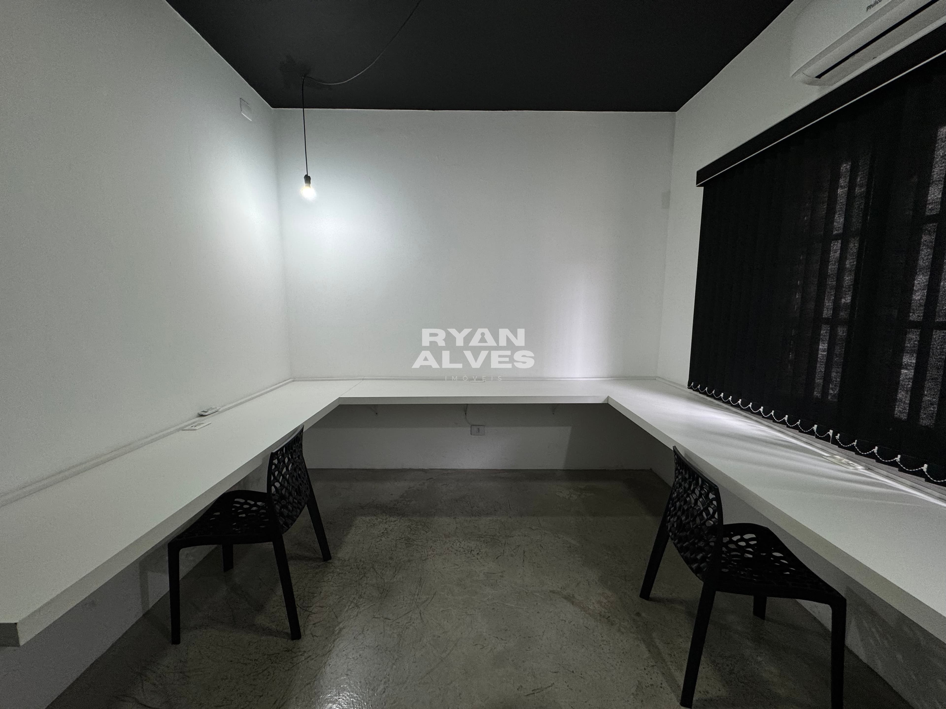 Sala Comercial para Alugar em Brás Cubas – 10 m² – R$ 990