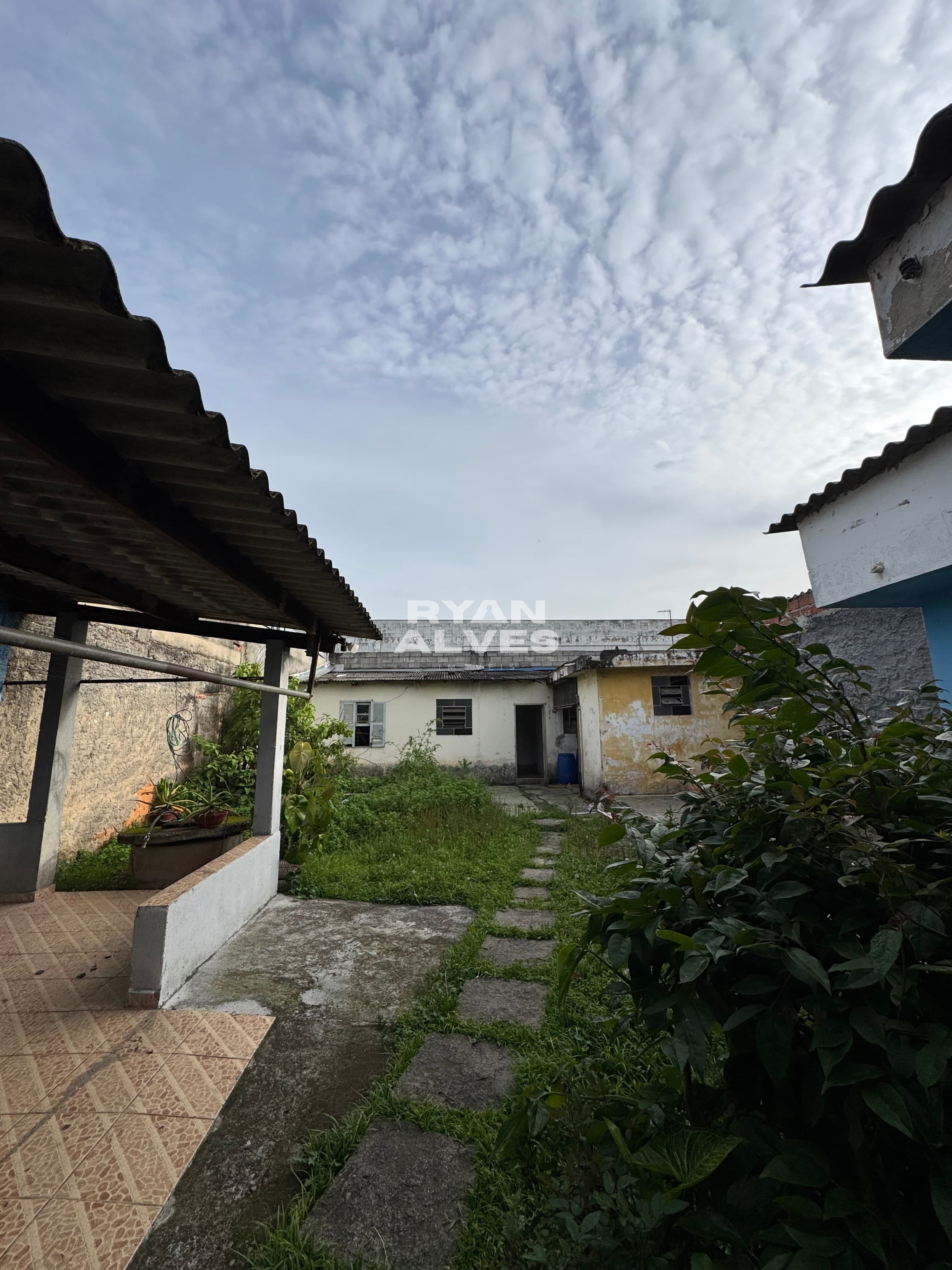 Terreno 500 m² – Construção 226,72 m² – R$ 499.000 – Jundiapeba, Mogi das Cruzes