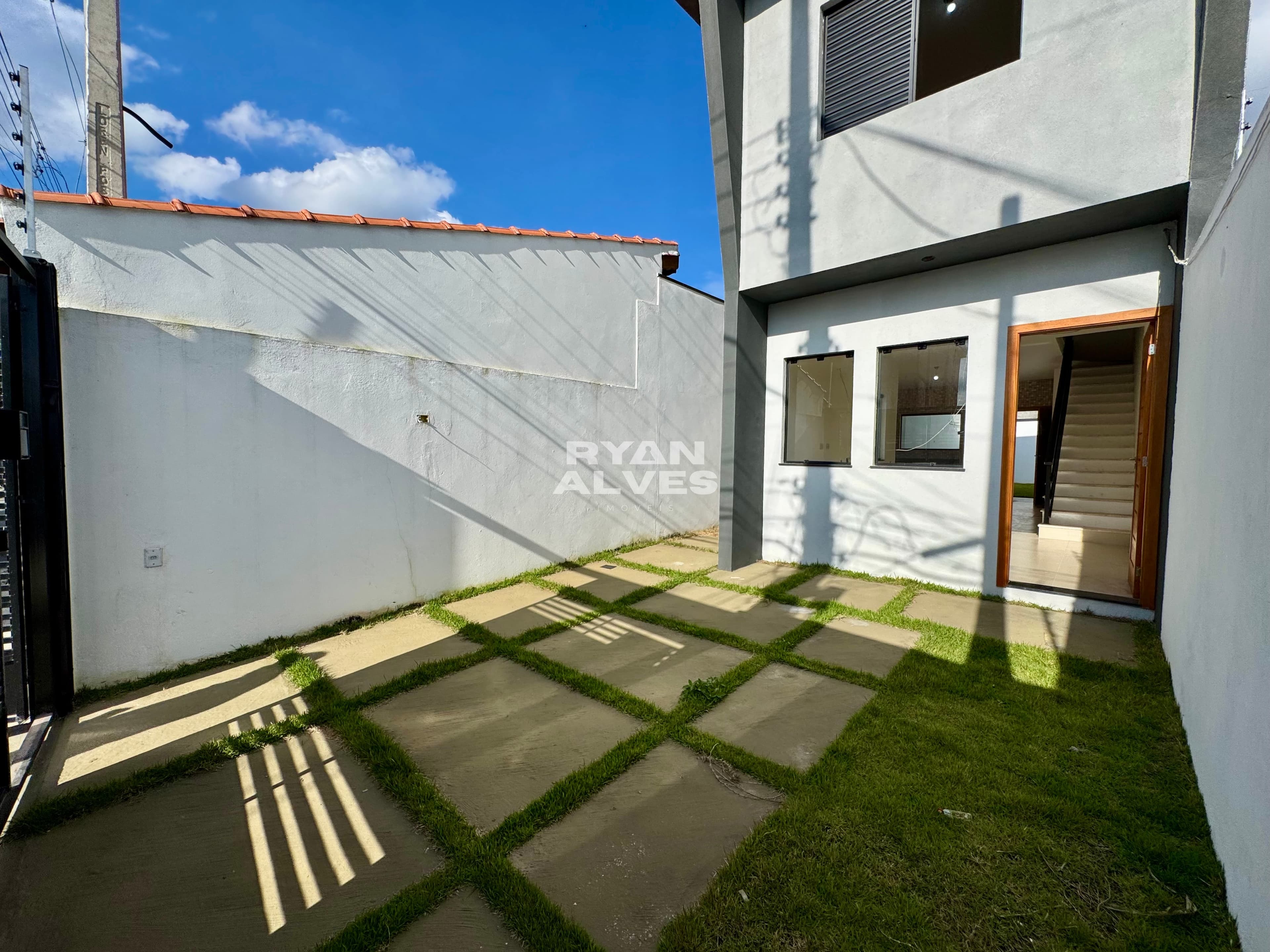 Casa nova na Vila Caputera – R$ 500 mil, 130 m², 3 dormitórios e quintal