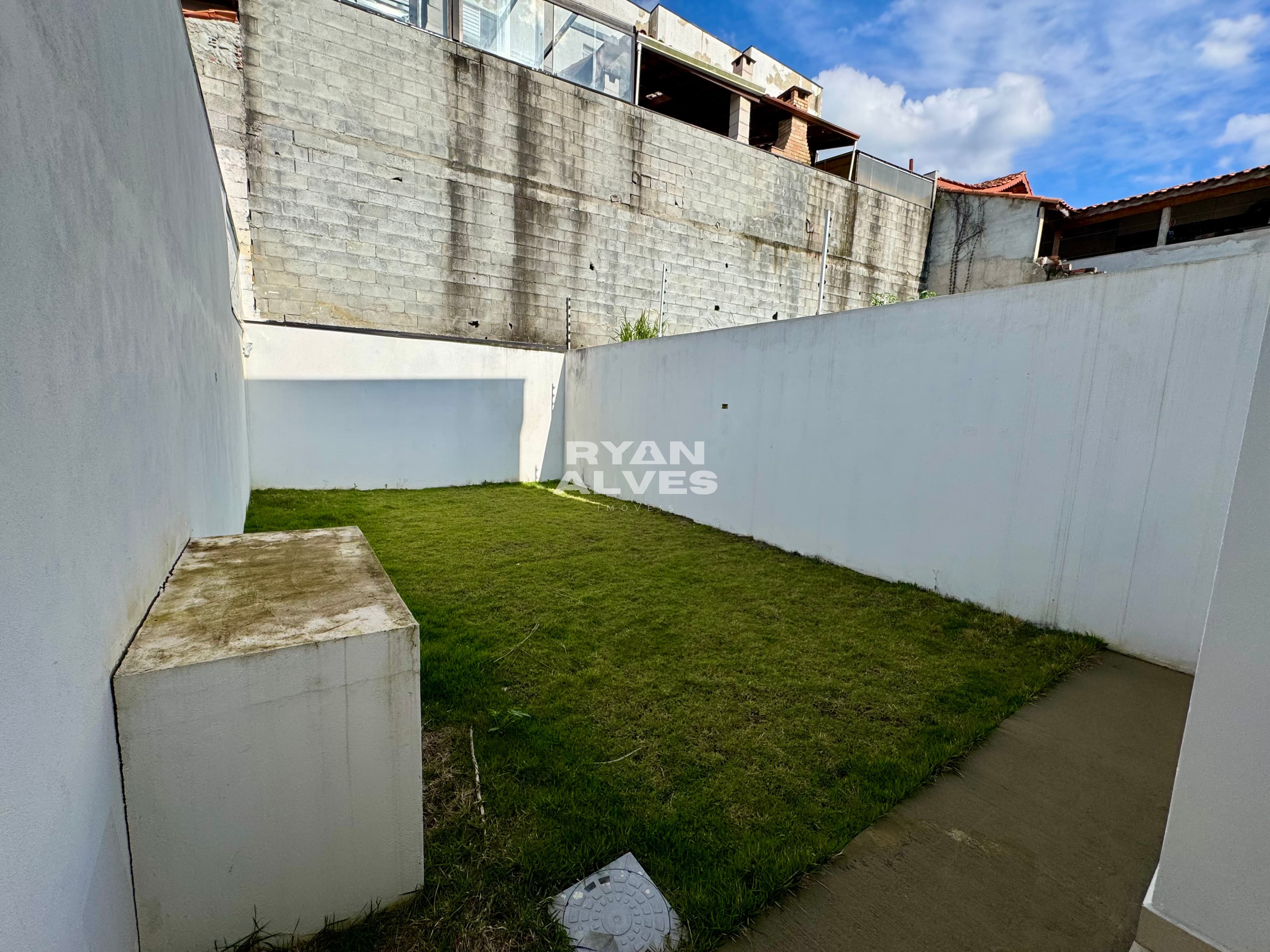 Casa nova na Vila Caputera – R$ 500 mil, 130 m², 3 dormitórios e quintal