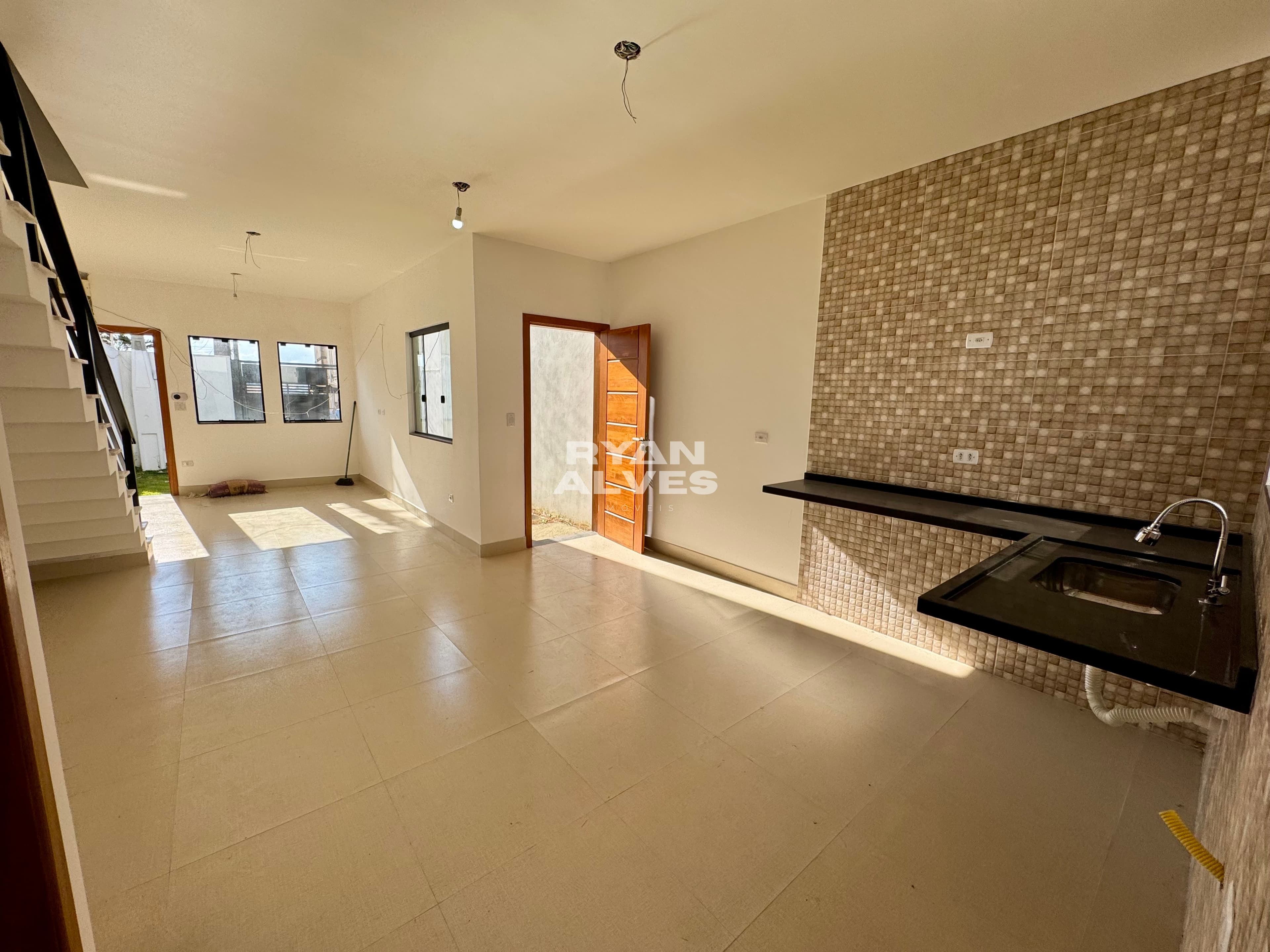 Casa nova na Vila Caputera – R$ 500 mil, 130 m², 3 dormitórios e quintal