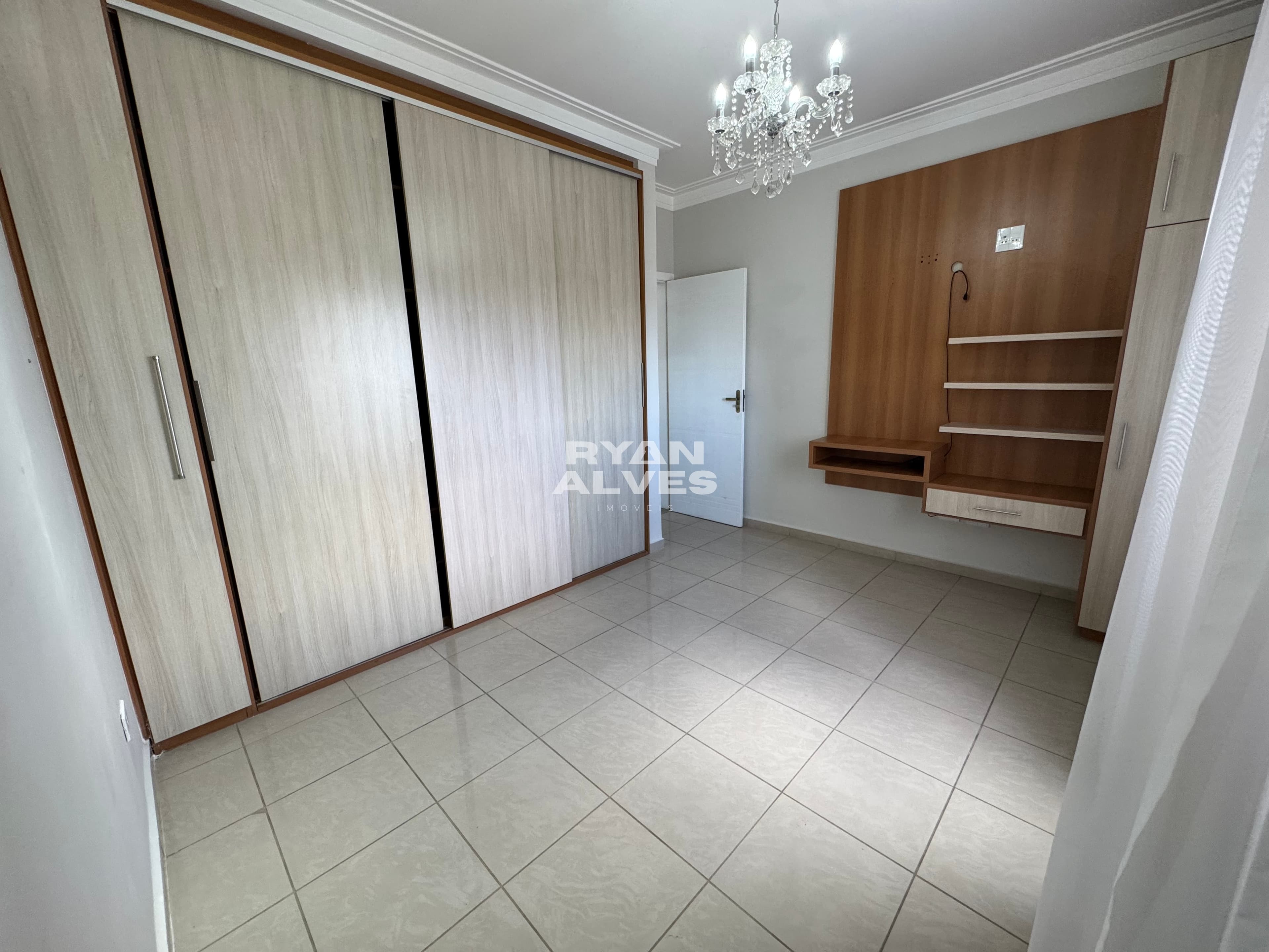 Apartamento à venda no Centro de Mogi das Cruzes | 106 m², 2 dormitórios + escritório | R$ 560.000