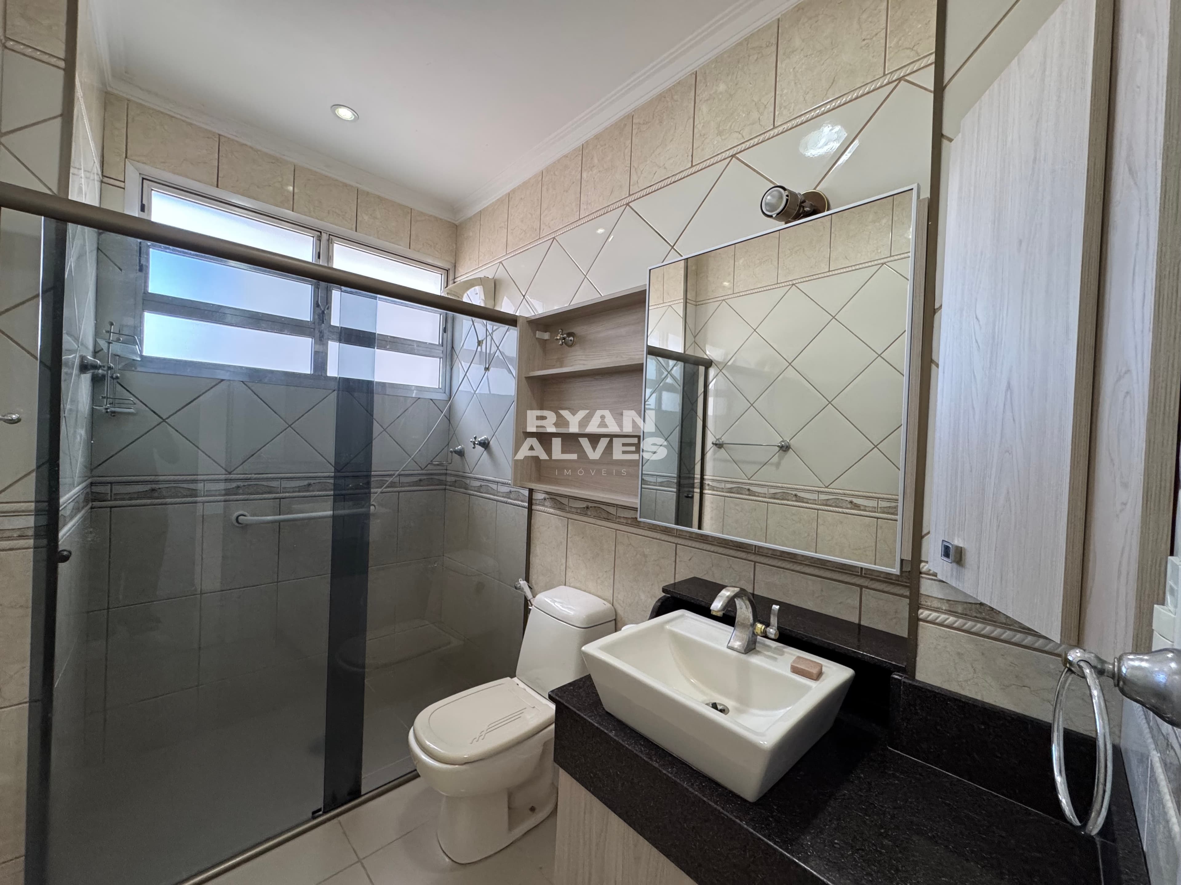 Apartamento à venda no Centro de Mogi das Cruzes | 106 m², 2 dormitórios + escritório | R$ 560.000