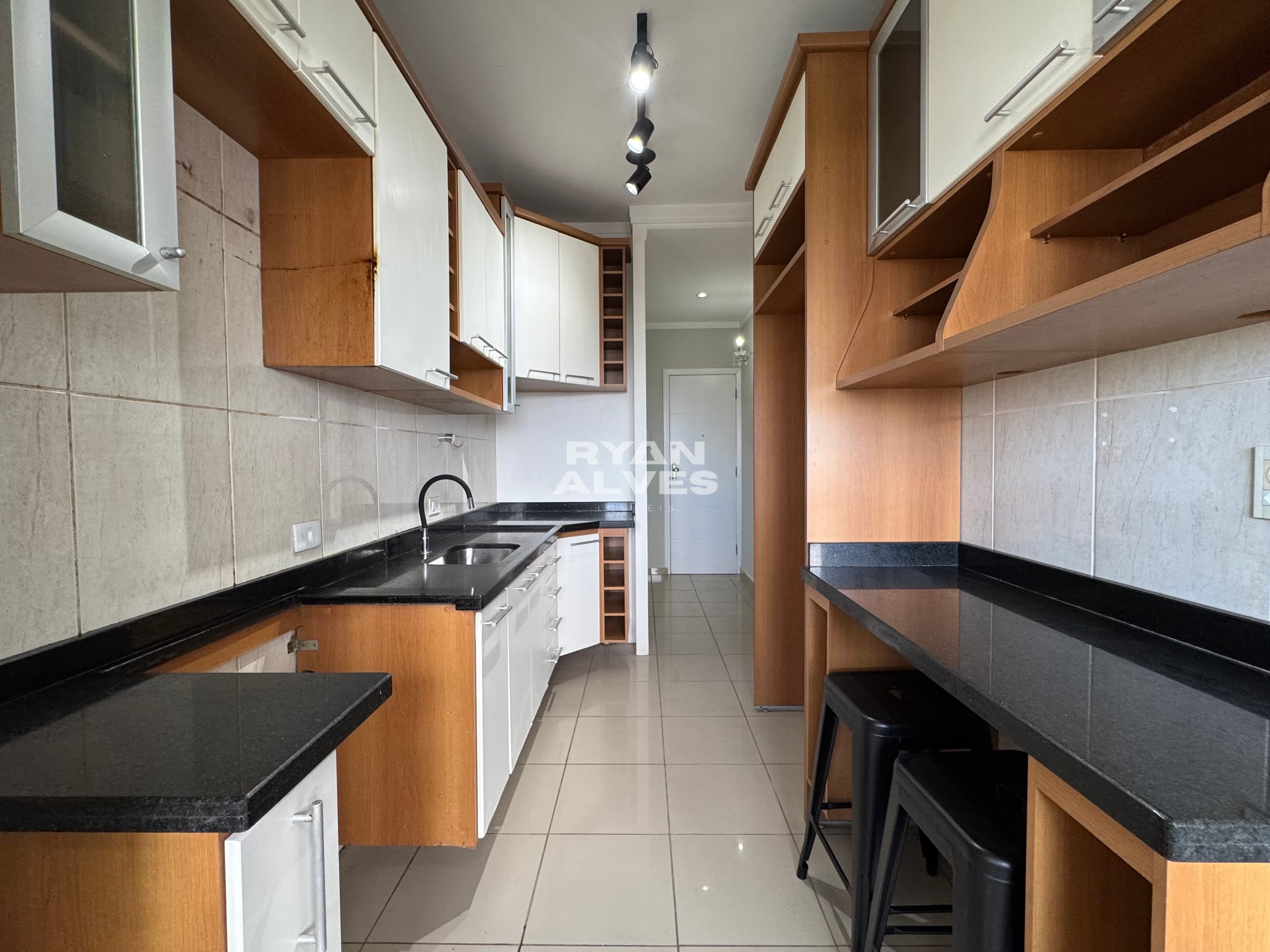 Apartamento à venda no Centro de Mogi das Cruzes | 106 m², 2 dormitórios + escritório | R$ 560.000