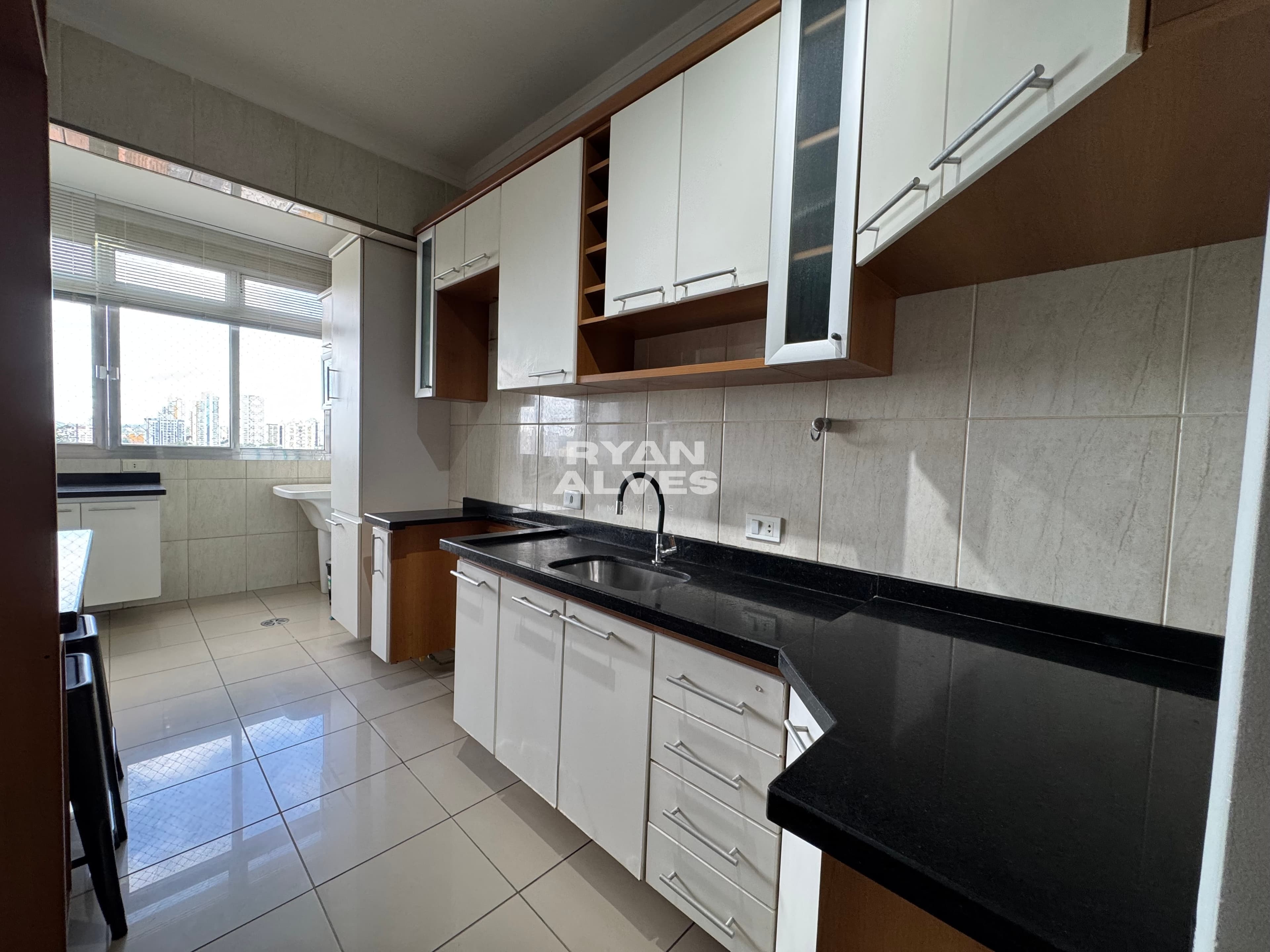 Apartamento à venda no Centro de Mogi das Cruzes | 106 m², 2 dormitórios + escritório | R$ 560.000