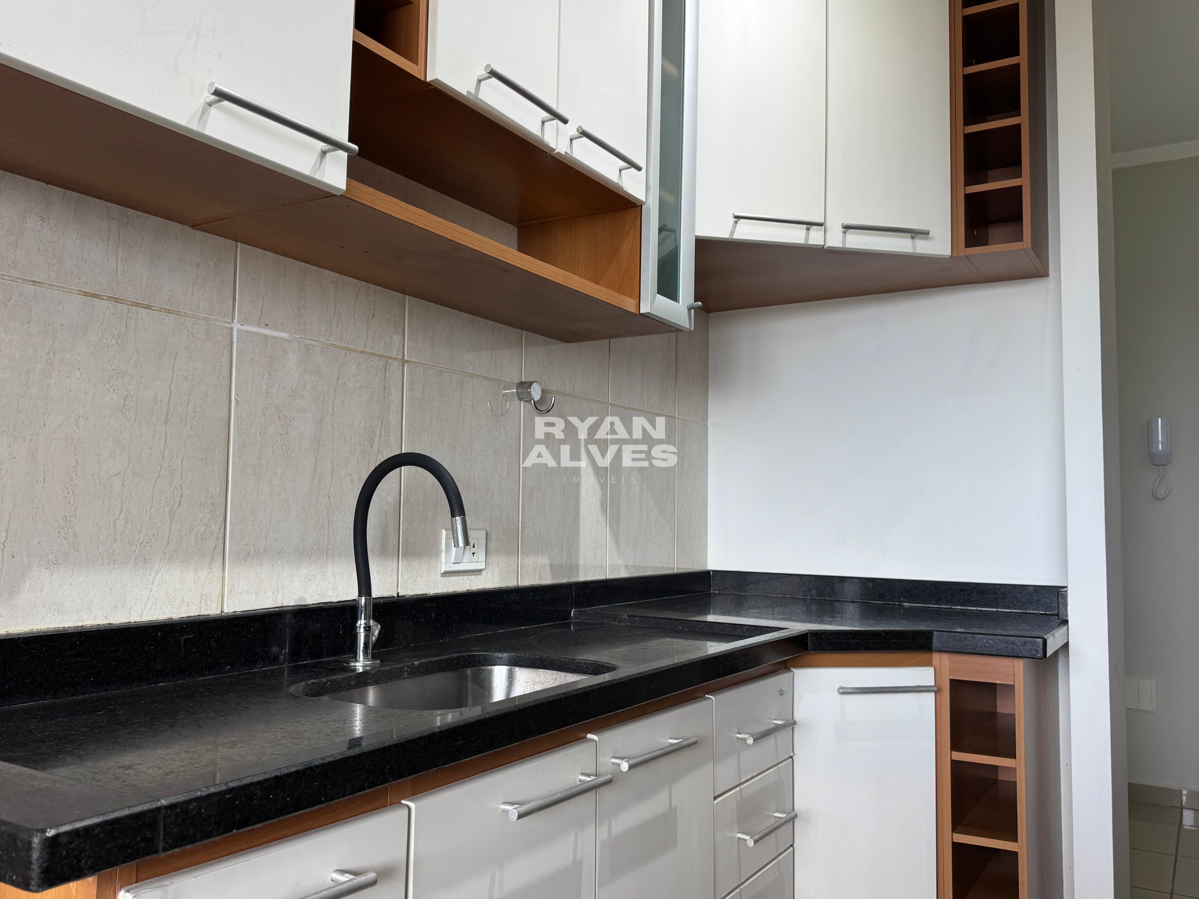 Apartamento à venda no Centro de Mogi das Cruzes | 106 m², 2 dormitórios + escritório | R$ 560.000