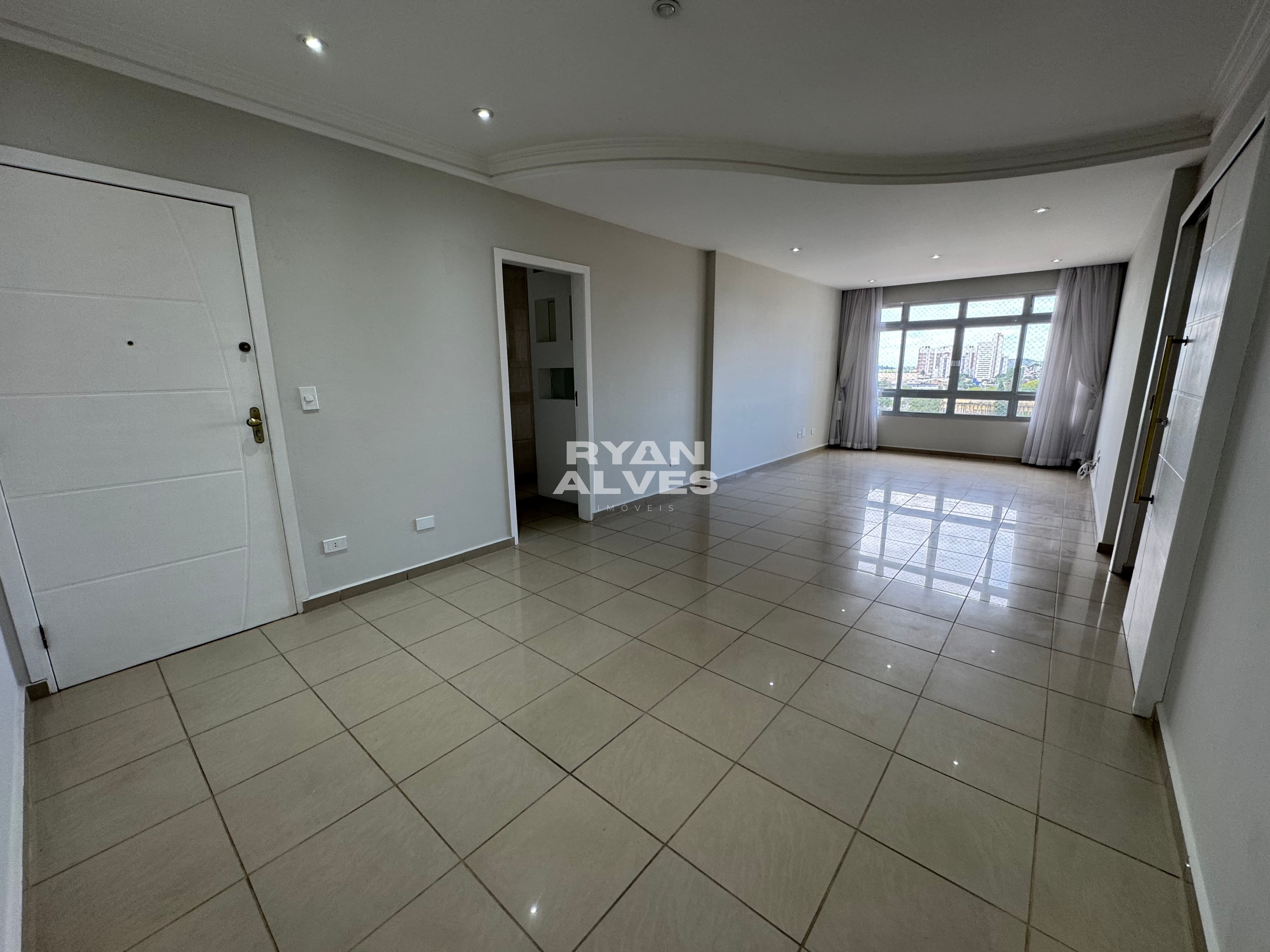 Apartamento à venda no Centro de Mogi das Cruzes | 106 m², 2 dormitórios + escritório | R$ 560.000